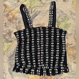 American Eagle Outfitters Black and White Floral Crop Top